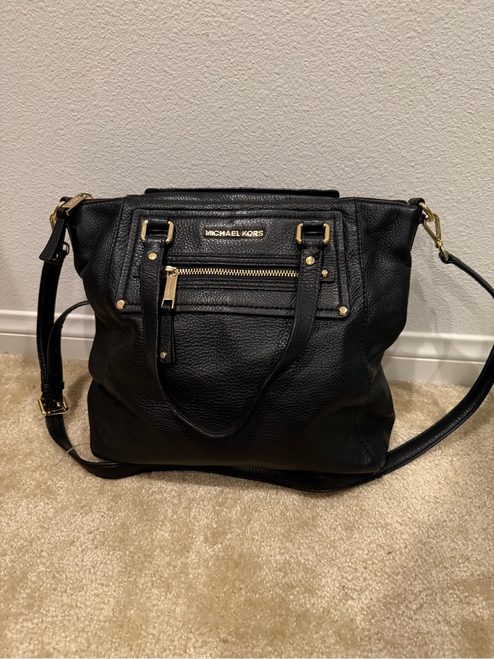 Michael Kors Gilmore Large Black Leather Shoulder Bag with Gold Hardware
